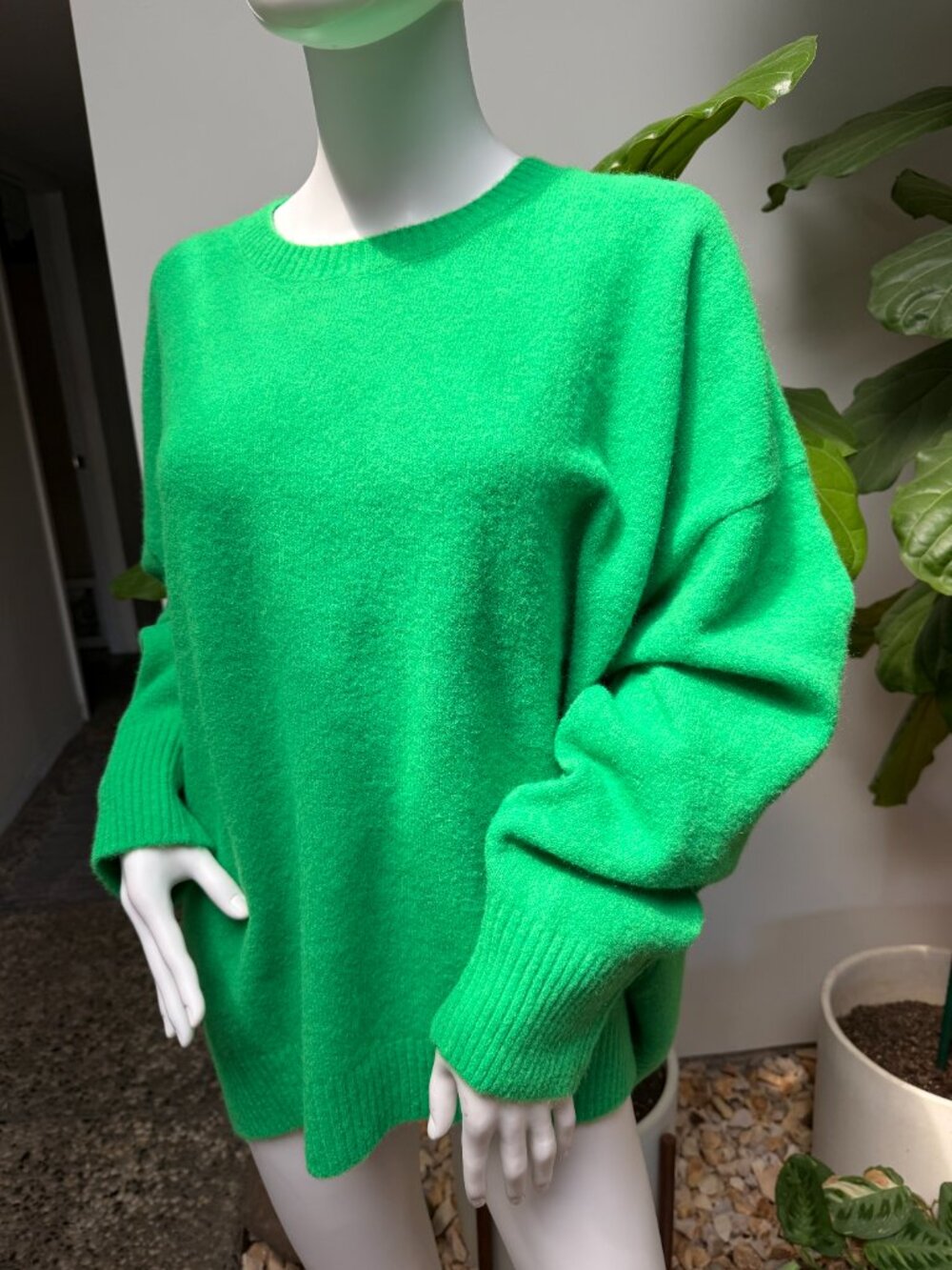 NWT Old Navy Vibrant Green Wool-Blend Crew Neck Unisex Sweater